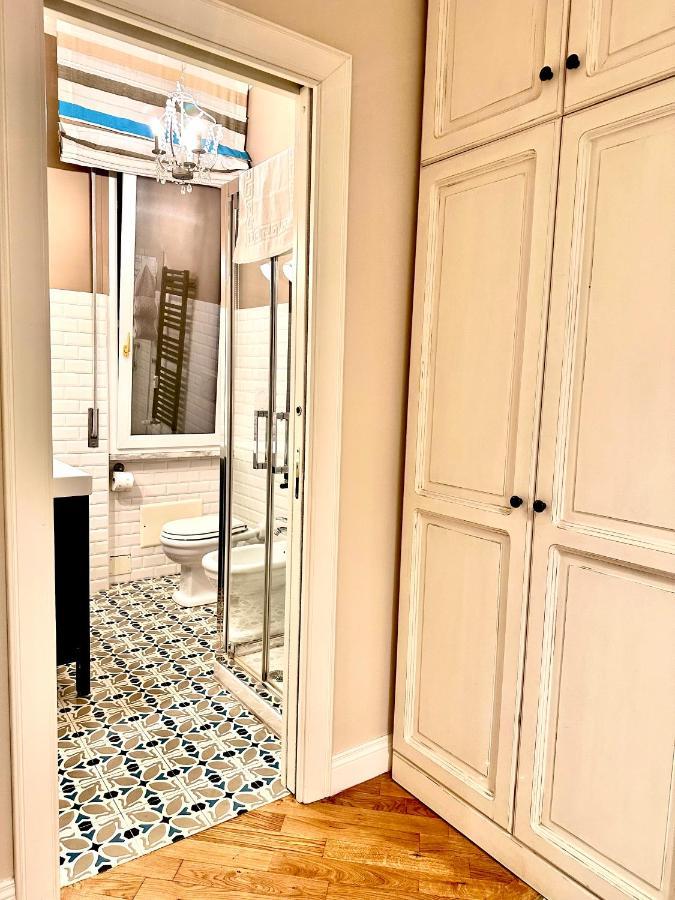 Luxury Apartment By Palazzo Senesi Рим Екстериор снимка